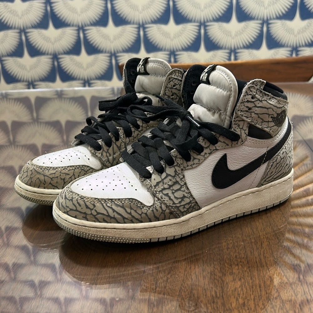 Air Jordan 1 Retro High OG Tech Grey/Muslin-Black-White Boys Size 5.5